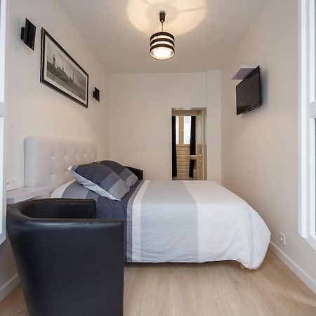 Near Eiffel Tower - Beautiful Flat Apartment Париж Екстериор снимка