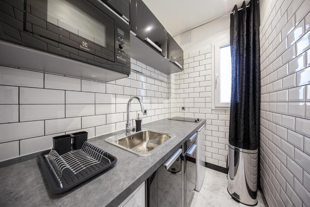 Near Eiffel Tower - Beautiful Flat Apartment Париж Екстериор снимка
