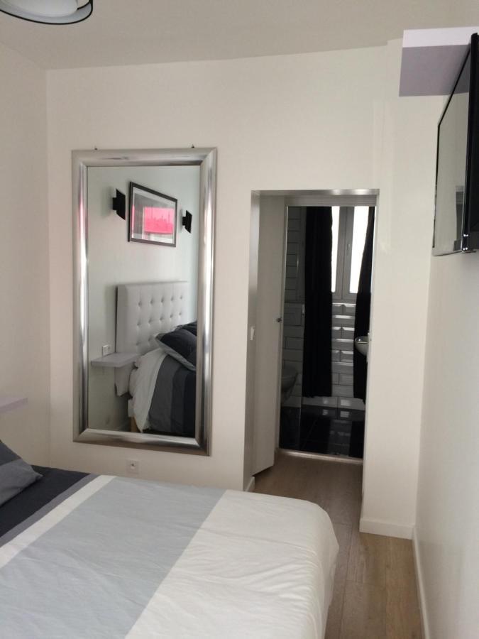 Near Eiffel Tower - Beautiful Flat Apartment Париж Екстериор снимка